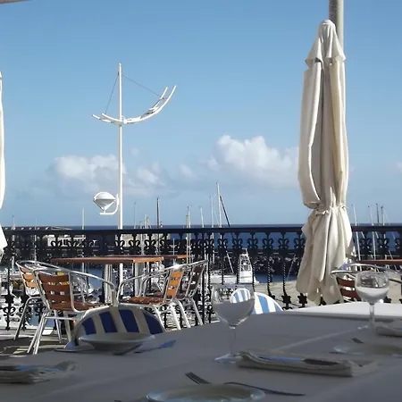 Beira Mar מלון 3*