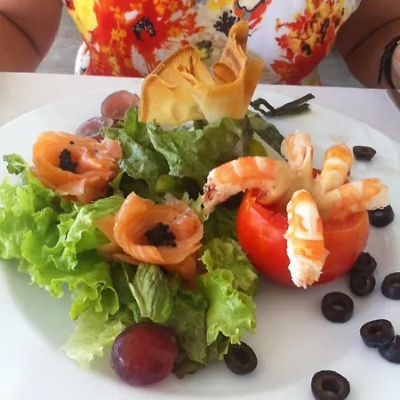 Отель Beira Mar Ангра-ду-Эроижму